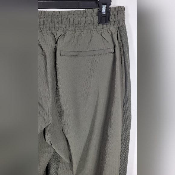 Athleta Textured Brooklyn Green Joggers #703 Size 8 - Picture 9 of 14